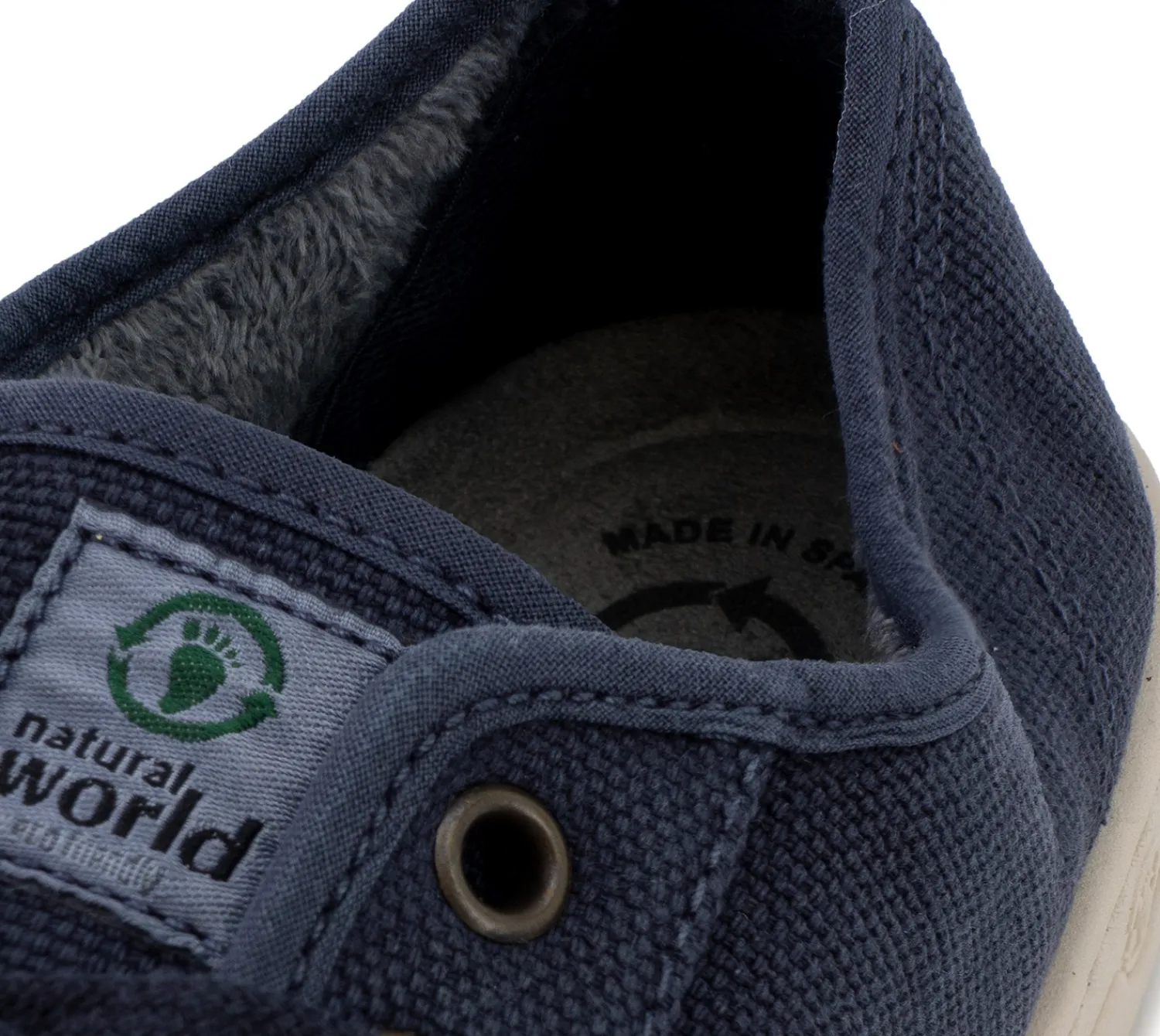 Natural World Clavel Sale