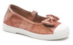Natural World Old Palomar Discount